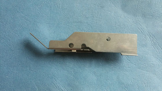 شراء أجزاء المغذية SMT المغذية KW1-M2240-00x دليل شريط غطاء الطاعة Assy YAMAHA CL12MM التصنيع عبر الإنترنت