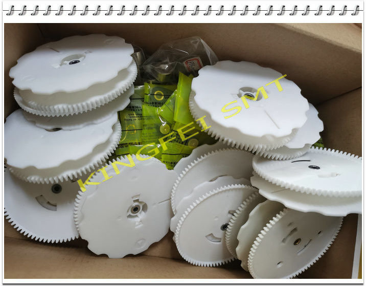 CP16mm SMT Feeder Parts J2500461 بكرة أخذ ثابتة قابلة للإزالة J2500375 بكرة سحب قابلة للإزالة